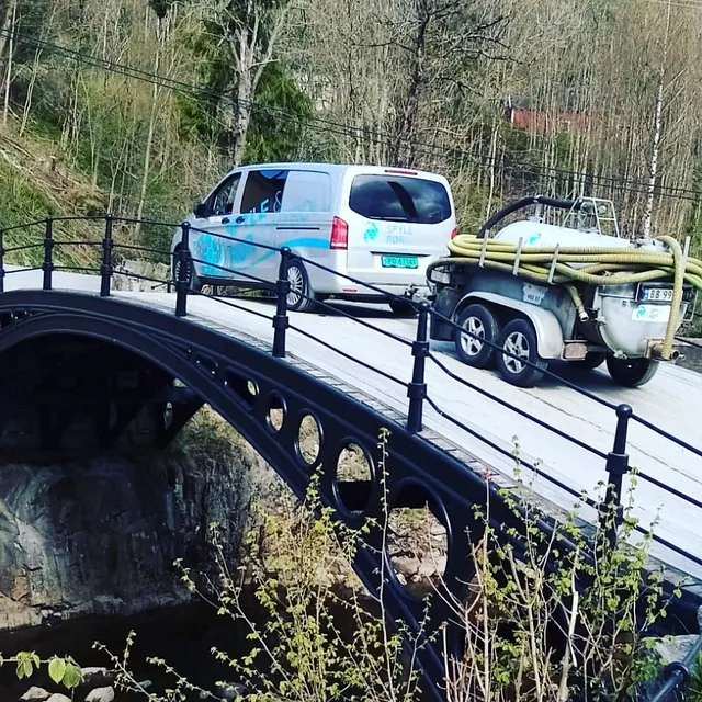 Varebil med tilhenger